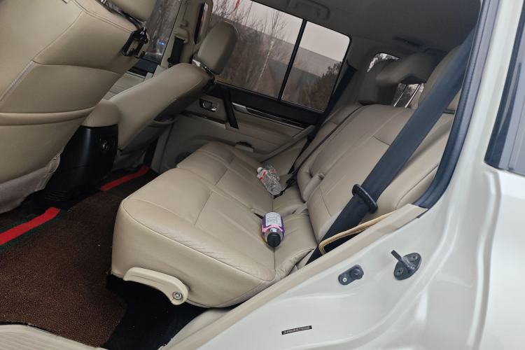 Used Mitsubishi Pajero 