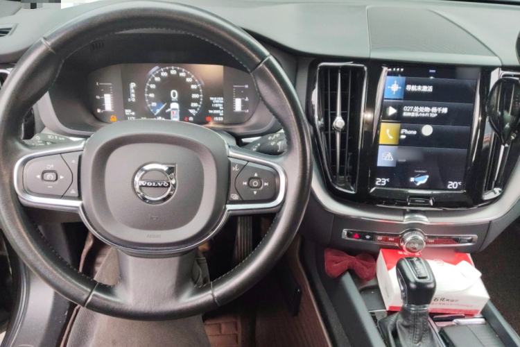 Used Volvo XC60 2021 T5 4x4 Smart Luxury Edition