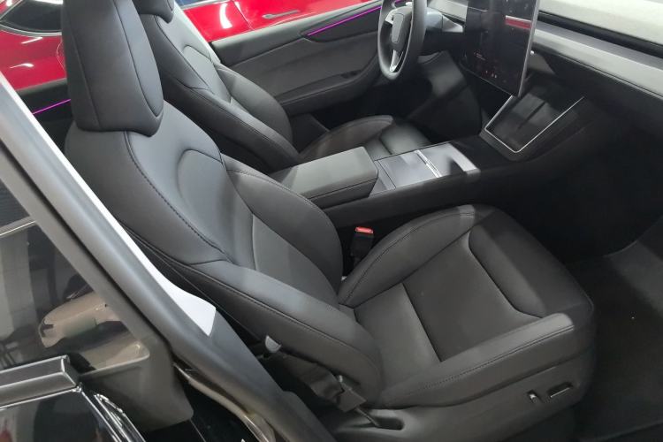 Used Tesla Model Y 2025 Rear-Wheel-Drive Version