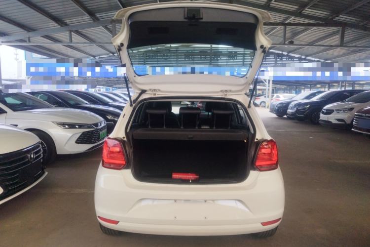 Used Volkswagen Polo 2016 1.4L Manual Fashion Model