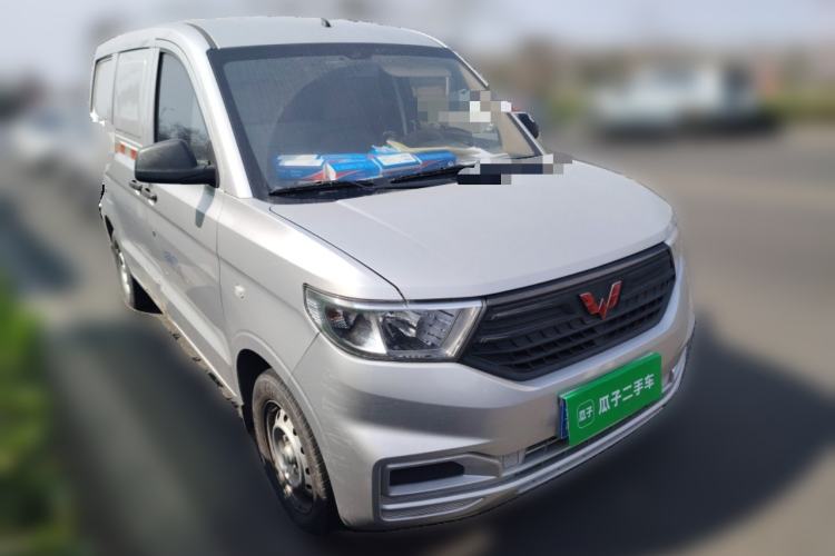 Used Wuling Hongguang V 2022 1.5L Jingqu Edition Enclosed-Window Vehicle with Hydraulic Power Steering LAR
