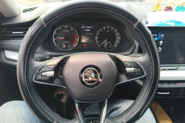 Used Skoda Octavia 2021 PRO TSI280 DSG Luxury Edition Steering Wheel