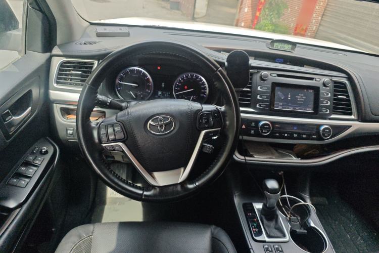 Used Toyota Highlander 2017 2.0T Four-Wheel Drive Luxury Edition 7 Seats
