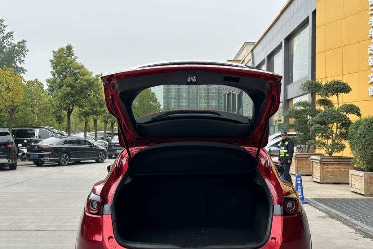 Used Mazda CX-4 2020 2.0L Automatic Two-Wheel Drive Blue Sky Luxury Edition
