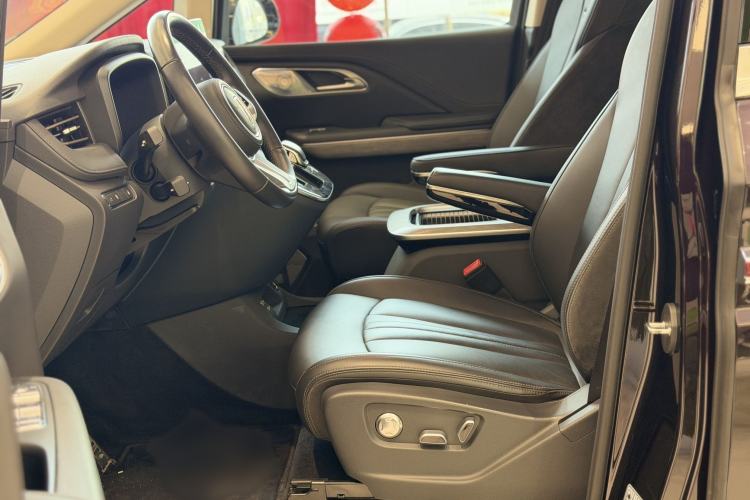 Used Hongqi HQ9 PHEV 2024 2.0T Four-Wheel Drive Business Edition Interior 2