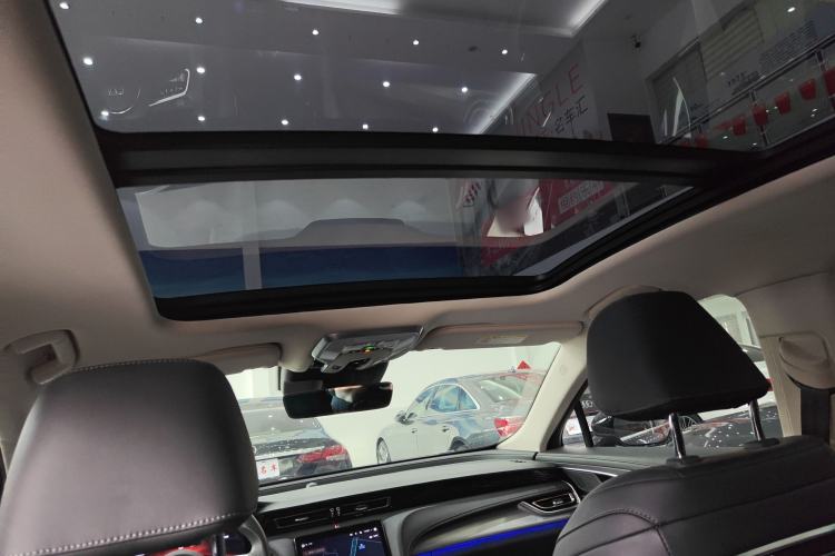 Used Hongqi H5 2024 2.0T Automatic Smart Connect Flagship Edition
