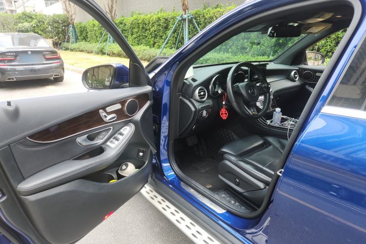 Used Mercedes-Benz GLC 2018 Facelifted GLC 260 4MATIC Dynamic Edition Driver Seat