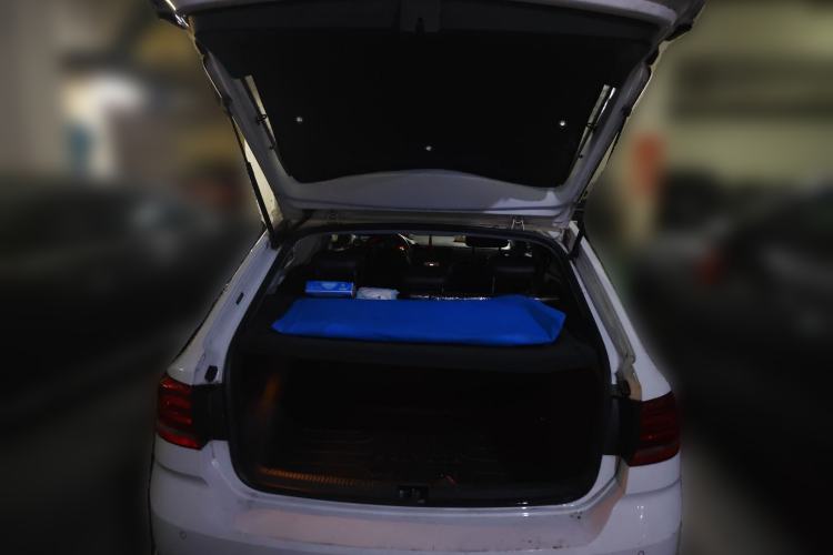 Used Volkswagen Santana 2017 Haval H9 1.6L Automatic Comfort Edition Trunk