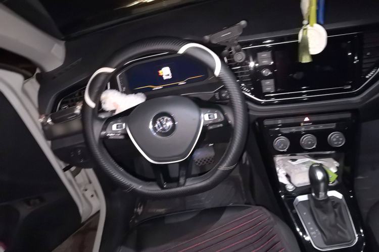 Used Volkswagen T-ROC 2020 280TSI DSG Two-Wheel Drive Comfort Version