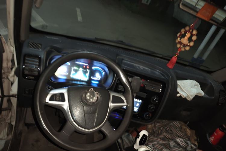 Used JAC Group EX6 2023 i3 New Energy No.1 Cargo Vehicle Steering Wheel