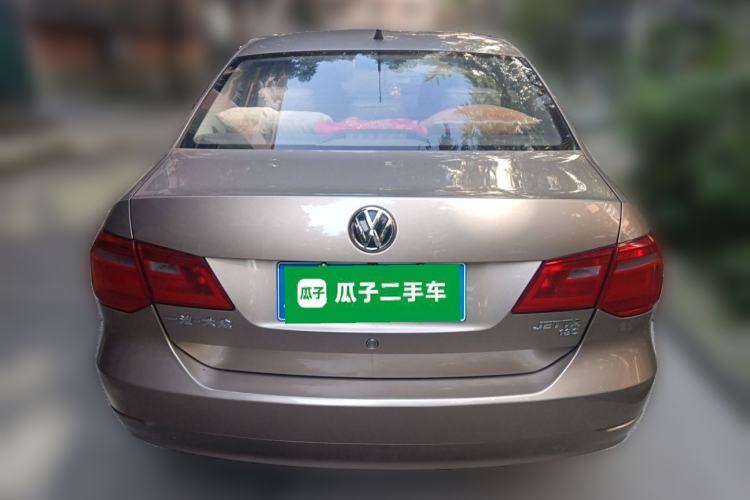 Used Volkswagen Jetta 2015 Value Edition 1.6L Manual Fashionable Style
