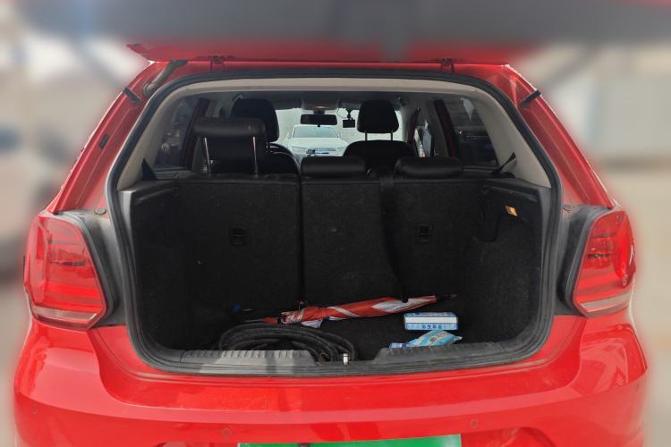 Used Volkswagen Polo 2014 1.6L Automatic Comfort Edition
