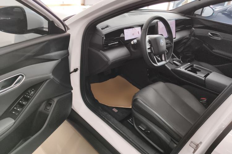 Used BYD Qin L 2025 EV 470KM Leading Edition Driver Seat