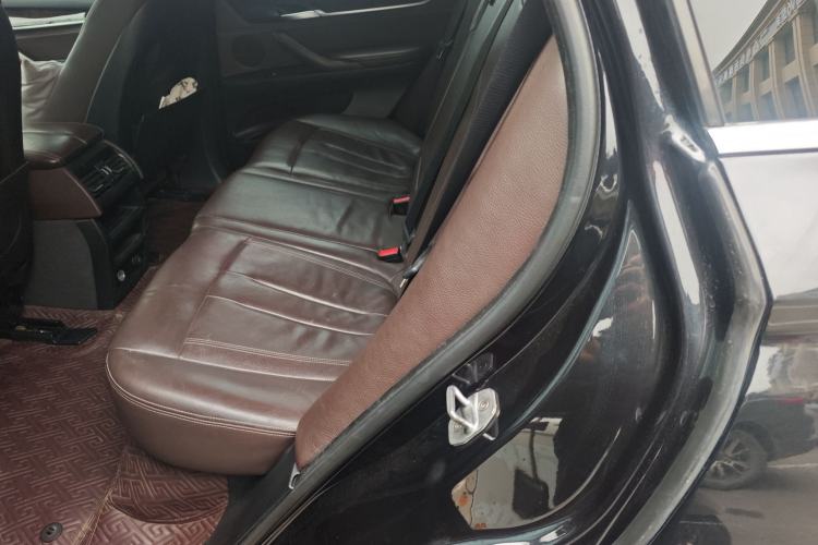 Used BMW X5 2015 xDrive28i
