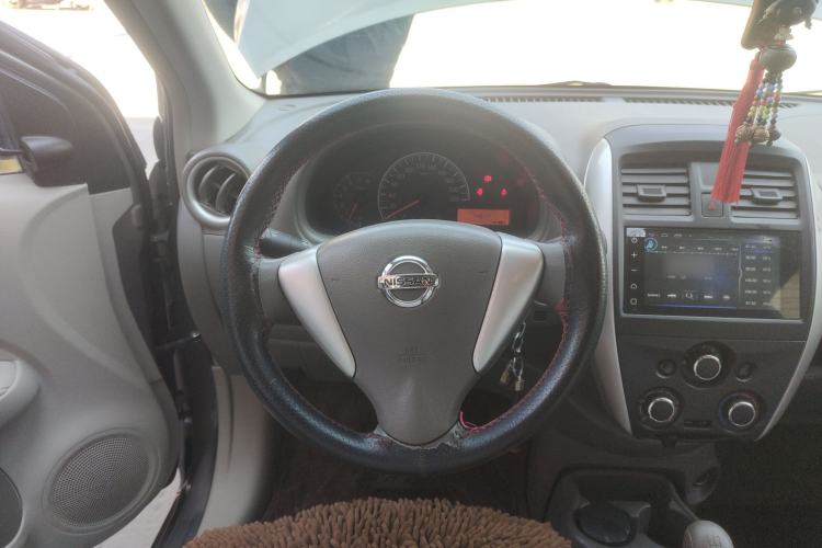 Used Nissan Sunny 2015 1.5XE Manual Comfort Edition Steering Wheel