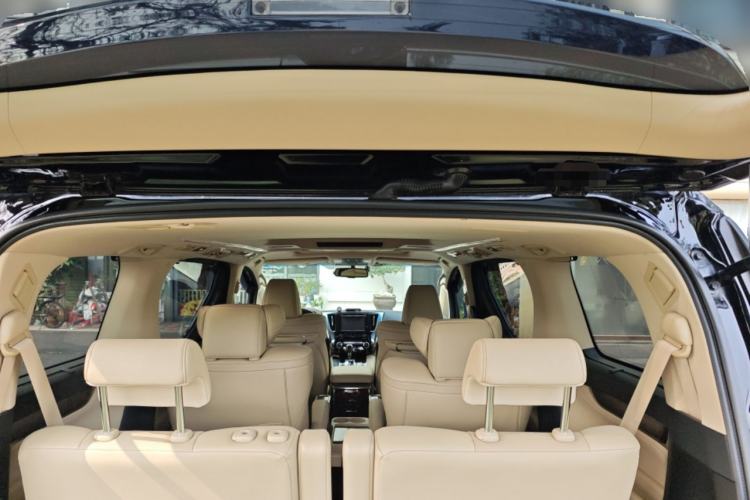 Used Toyota Alphard 2018 Revised Version 3.5L Luxury Edition