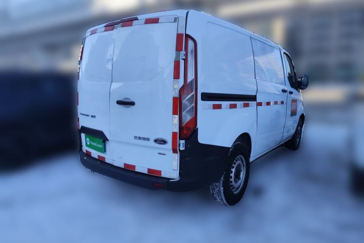 Used Ford Transit 2017 2.0T Diesel Van Short Wheelbase Low Roof China V Standard
