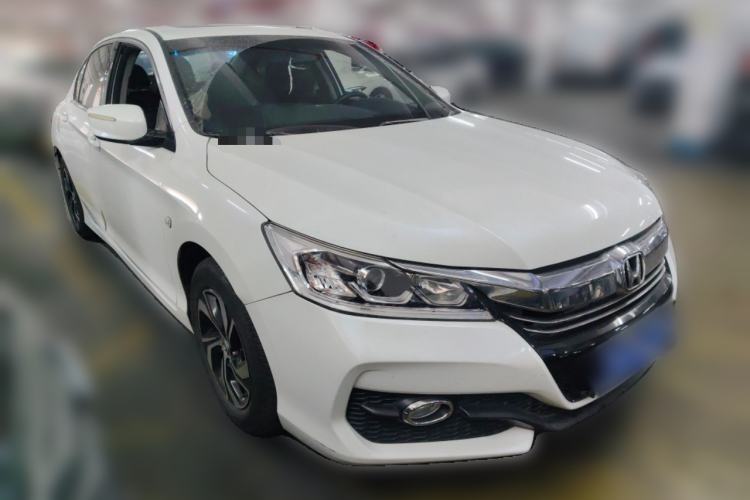 Used Honda Accord 2016 2.0L Elite Edition Front Right 45 Deg