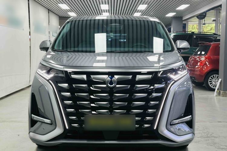 Used Denza D9 2022 DM-i 970 Four-Wheel Drive Flagship Model
