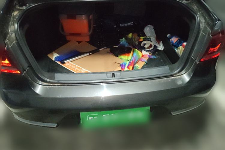 Used Volkswagen Magotan 2012 Revised 1.8TSI Luxury Version Trunk