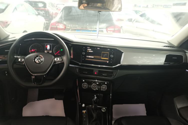 Used Volkswagen Tayron 2019 330TSI Four-Wheel Drive Luxury Version China VI Standard Center Console