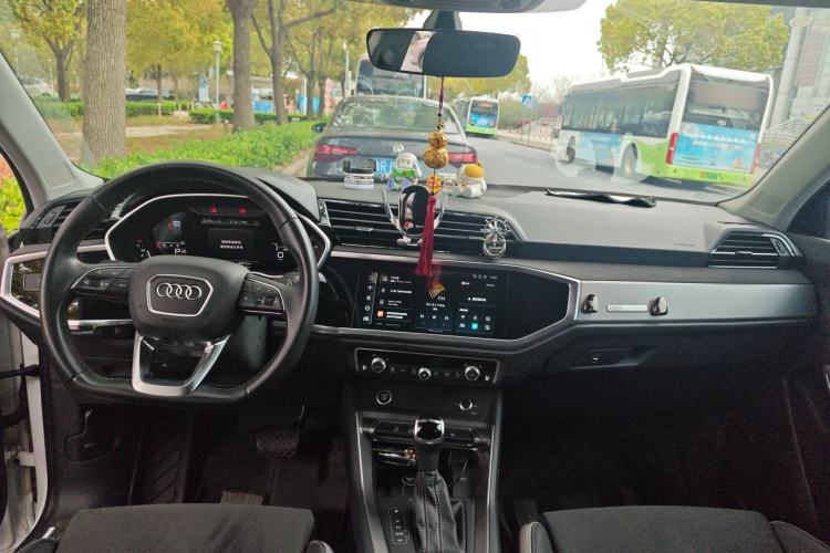 Used Audi Q3 2022 35 TFSI Fashion Dynamic Model