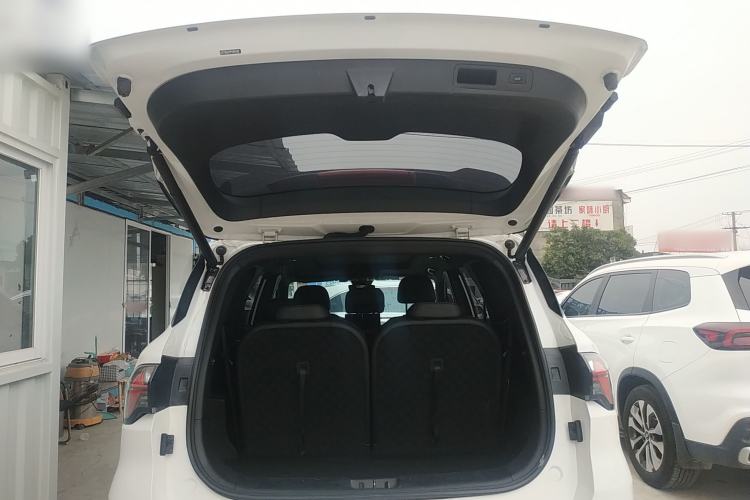 Used Geely Auto Haoyue L 2023 2.0T DCT Prestige Edition
