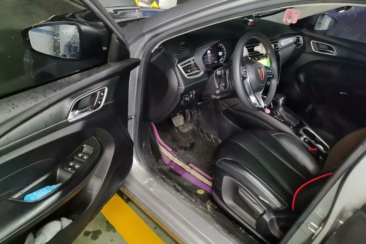 Used Roewe i5 2019 GL 20T Automatic 4G Connected & Ultra-Cool Play Edition