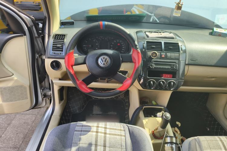Used Volkswagen Polo 2007 Kica 1.4L Manual Fashion Edition Steering Wheel