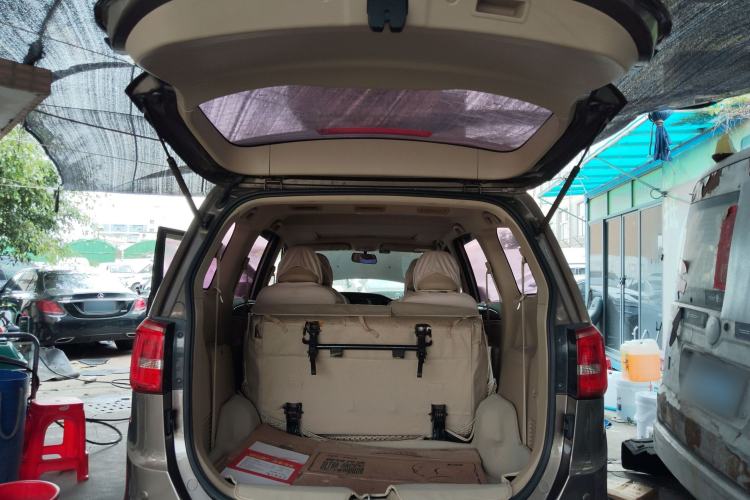 Used Baojun 730 2016 1.5L Manual Luxury Edition 7 Seats Trunk