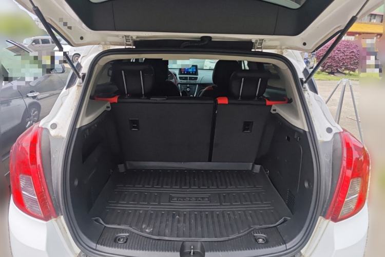 Used Buick Encore 2015 1.4T Automatic Two-Wheel Drive Urban Elite Version Trunk