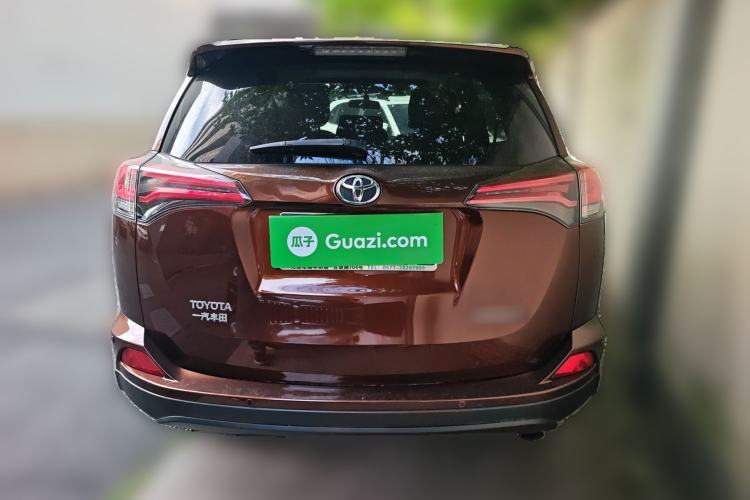 Used Toyota RAV4 2016 2.0L CVT Two-Wheel Drive Fashion Edition China V Standard
