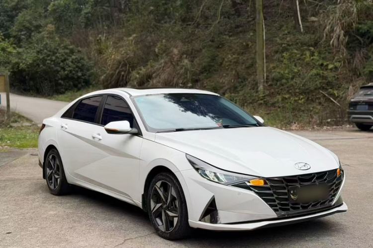 Used Hyundai Elantra 2022 1.5L CVT LUX Prestige Edition