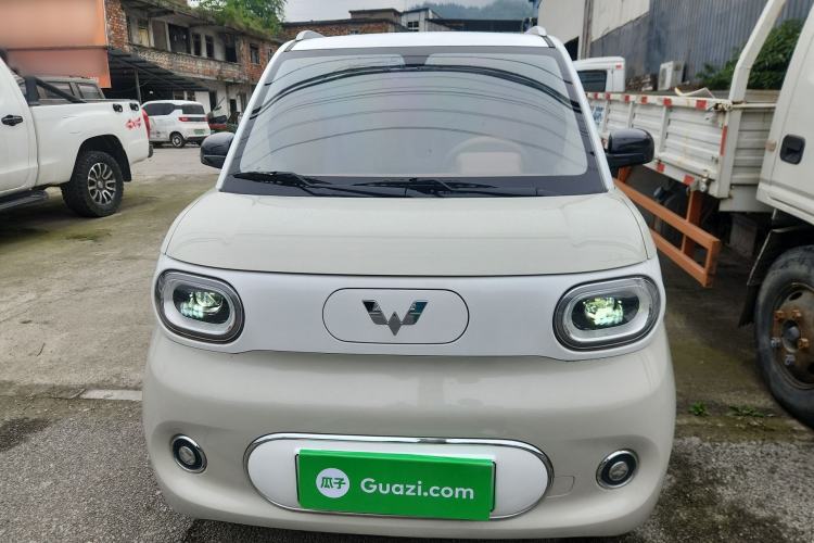 Used Wuling Hongguang MINIEV 2024 3rd Generation 215km Advanced Version Front