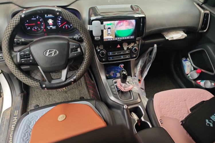 Used Hyundai ix35 2018 2.0L Automatic 2WD Zhiyong·Changxiang Edition Center Console