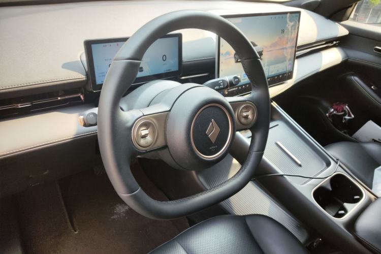 Used Baojun Yunhai 2024 600km Pure Electric Version Steering Wheel