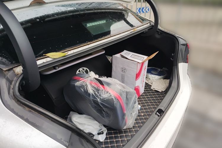 Used Toyota Camry 2018 Dual-Engine 2.5 HG Luxury Edition Trunk