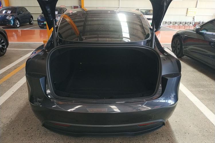 Used Tesla Model 3 2023 Long-Range All-Wheel-Drive Version