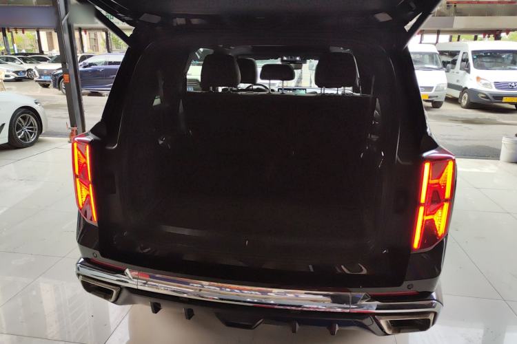 Used GAC Trumpchi GS8 2022 Dual-Engine Series 2.0TM Two-Wheel Drive Prestige Edition (7 Seats)
