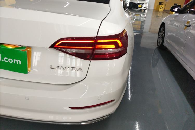 Used Volkswagen Lavida 2022 1.5L Automatic Comfort Edition