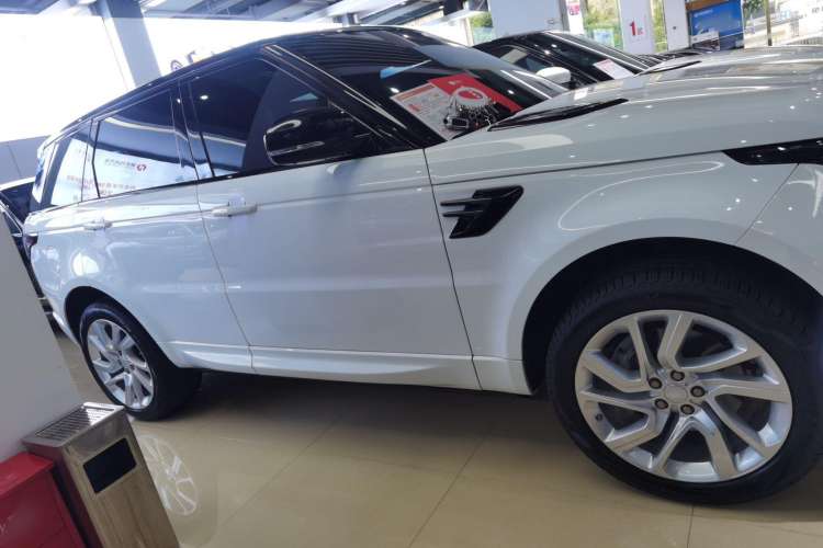 Used Land Rover Range Rover Sport 2020 3.0 L6 HSE DYNAMIC