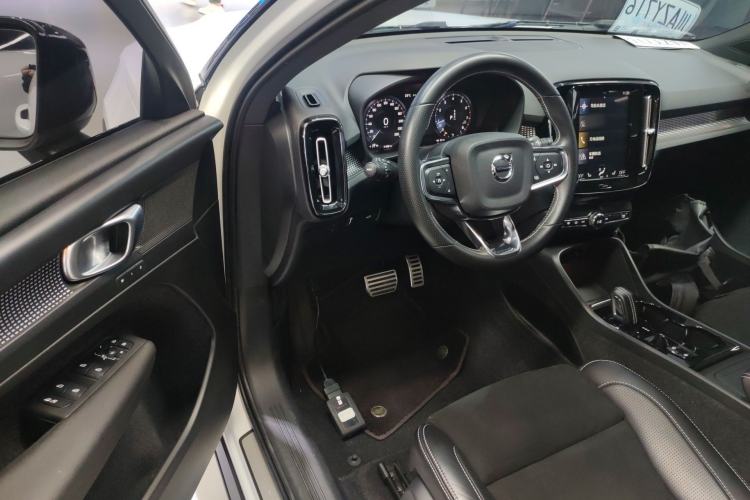 Used Volvo XC40 2021 T4 Four-Wheel Drive Smart & Sporty Edition Driver Seat