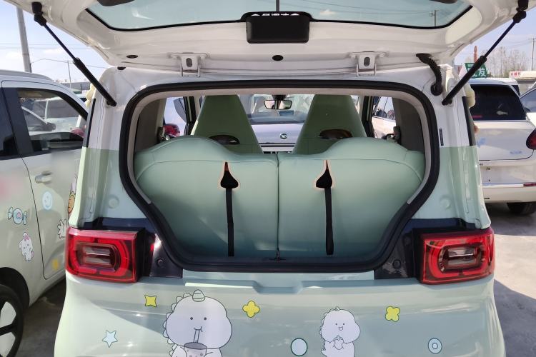 Used Wuling Hongguang MINIEV 2021 Macaron Fashion Model Lithium Iron Phosphate Trunk