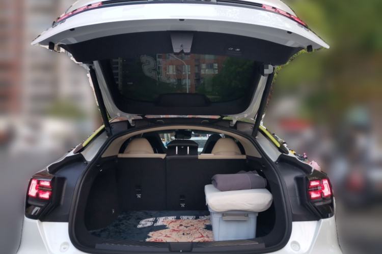 Used Lynk & Co 05 2020 2.0TD Two-Wheel Drive Shine Halo Trunk