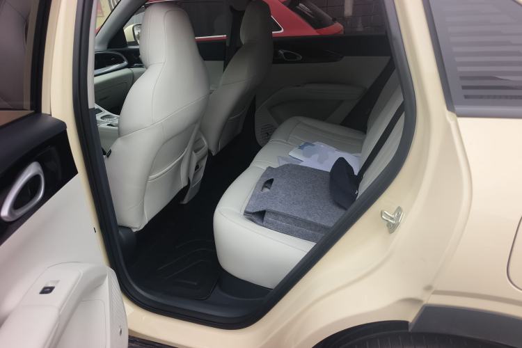 Used Geely Galaxy Geome 2025 410 km Free Version
