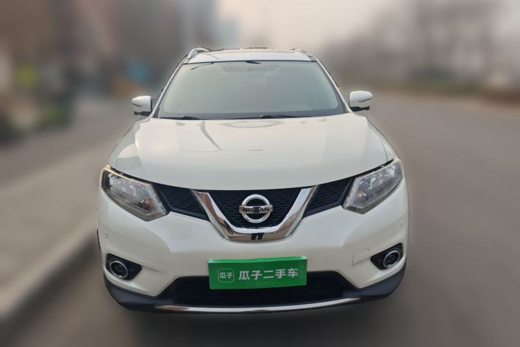 Used Nissan X-Trail 2014 2.5L CVT Luxury Edition 4WD Front