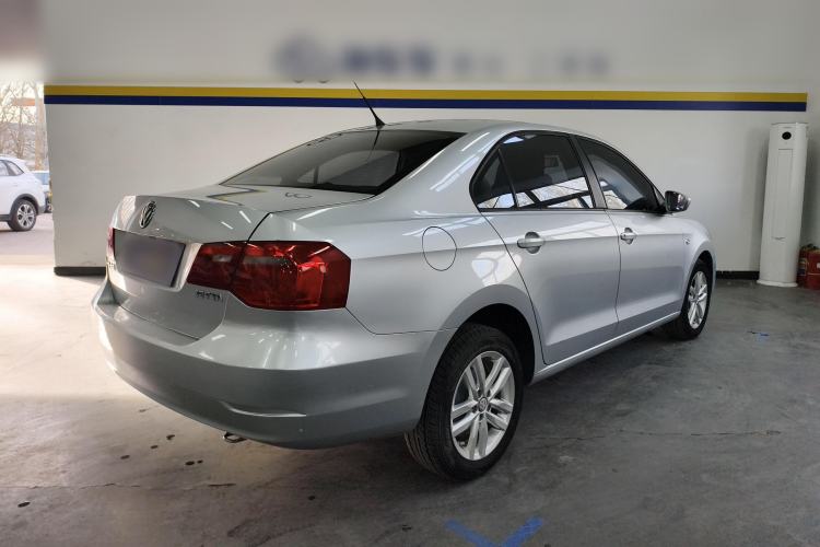 Used Volkswagen Jetta 2015 1.4L Manual Fashion Model
