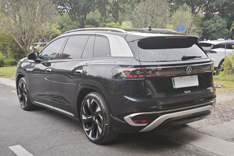 Used Volkswagen ID.6 CROZZ 2021 First Edition
