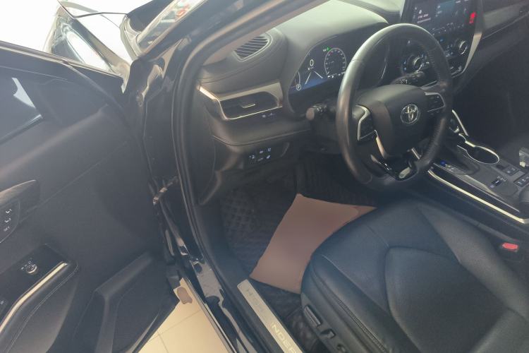 Used Toyota Highlander 2022 Dual-Engine 2.5L Four-Wheel Drive Supreme Edition 7-Seater Driver Seat