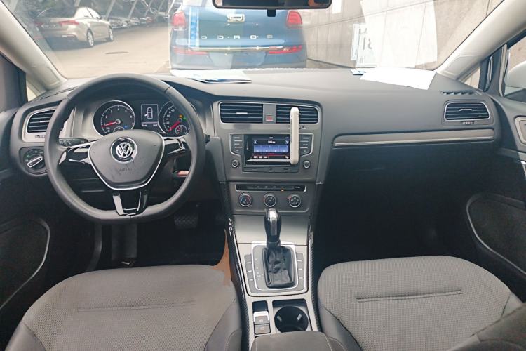 Used Volkswagen Golf 2016 230TSI Automatic Comfort Version